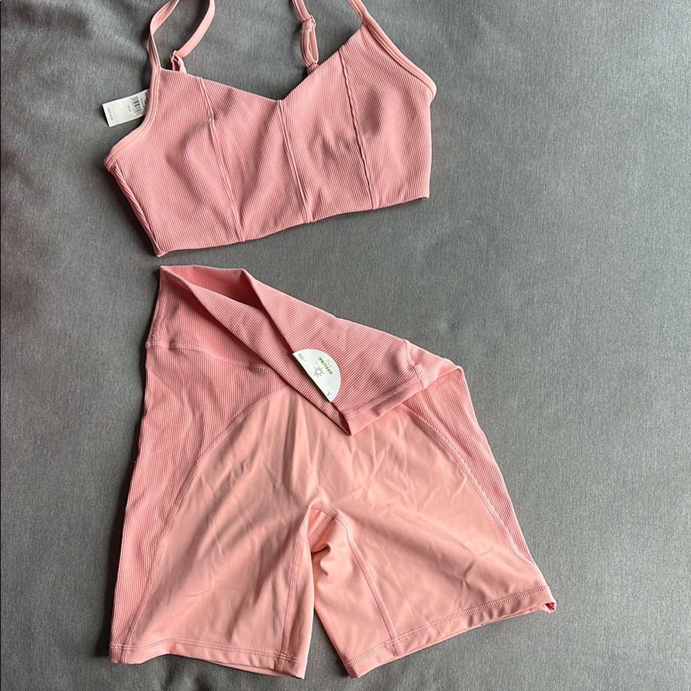 Aerie offline Pink Ribbed Sports Bra and Shorts Set. New with tags - Picture 1 of 7